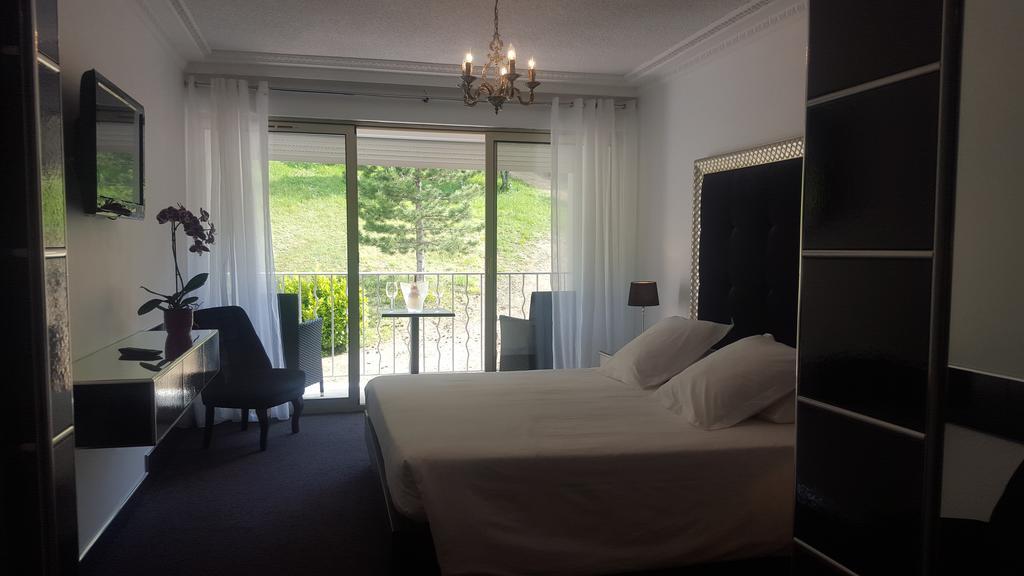 רייה Hotel Les Deux Lions מראה חיצוני תמונה